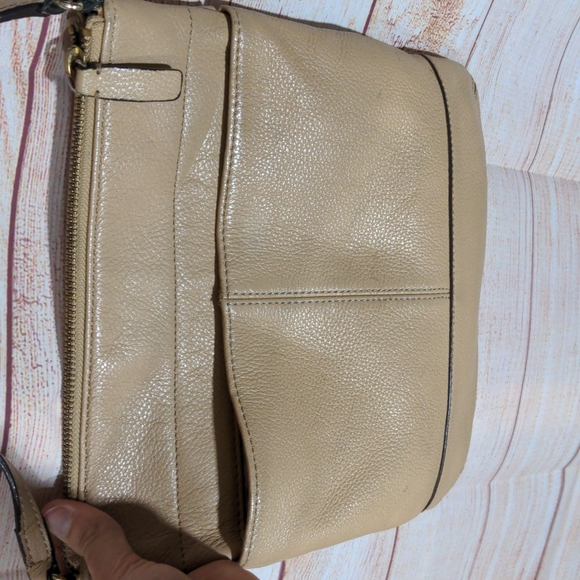 Calvin Klein Crossbody - Picture 2 of 4